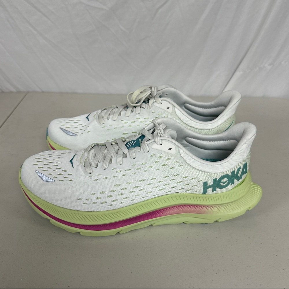 Brand New In Box Hoka Kawana Shoes - Size 9.5 - White